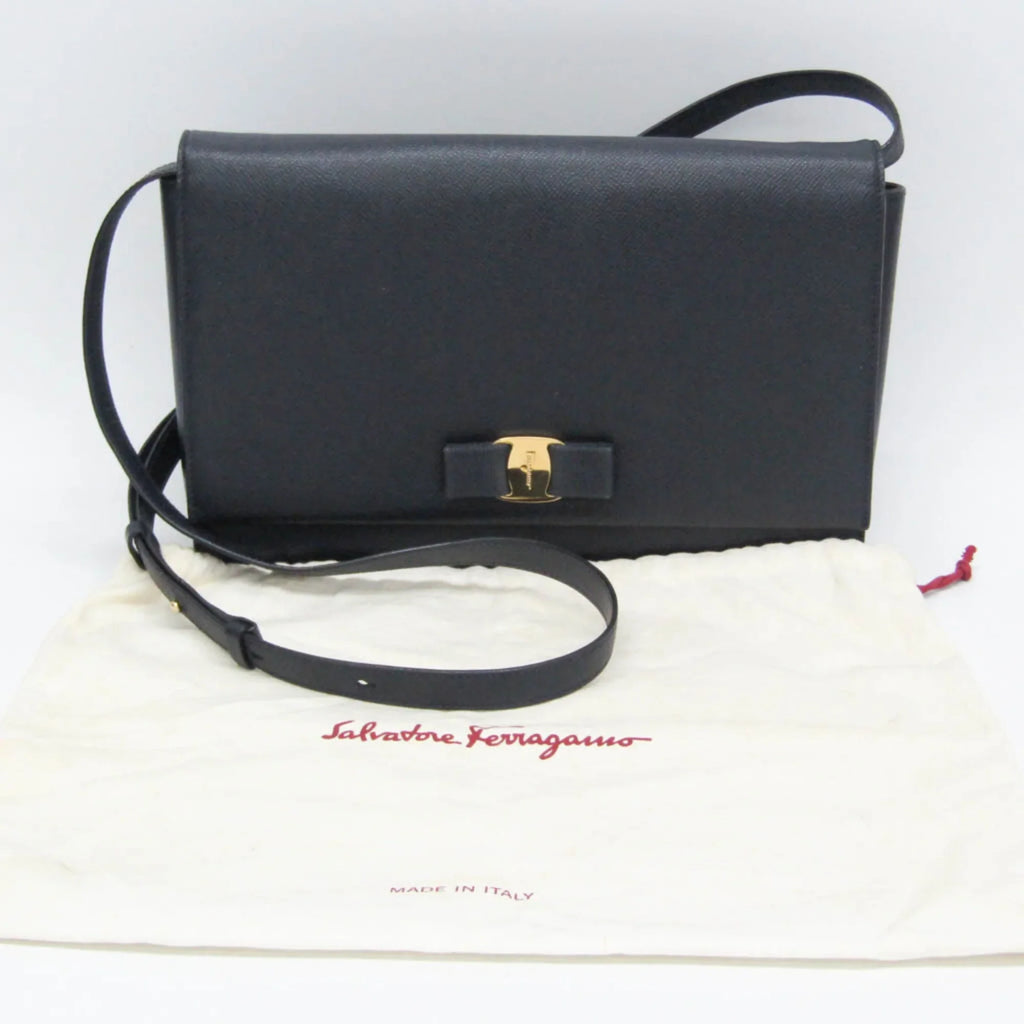 0011 Navy Ferragamo (Good) Women's Vara Shoulder Salvatore AU-21 Pre-Owned Leather Bag